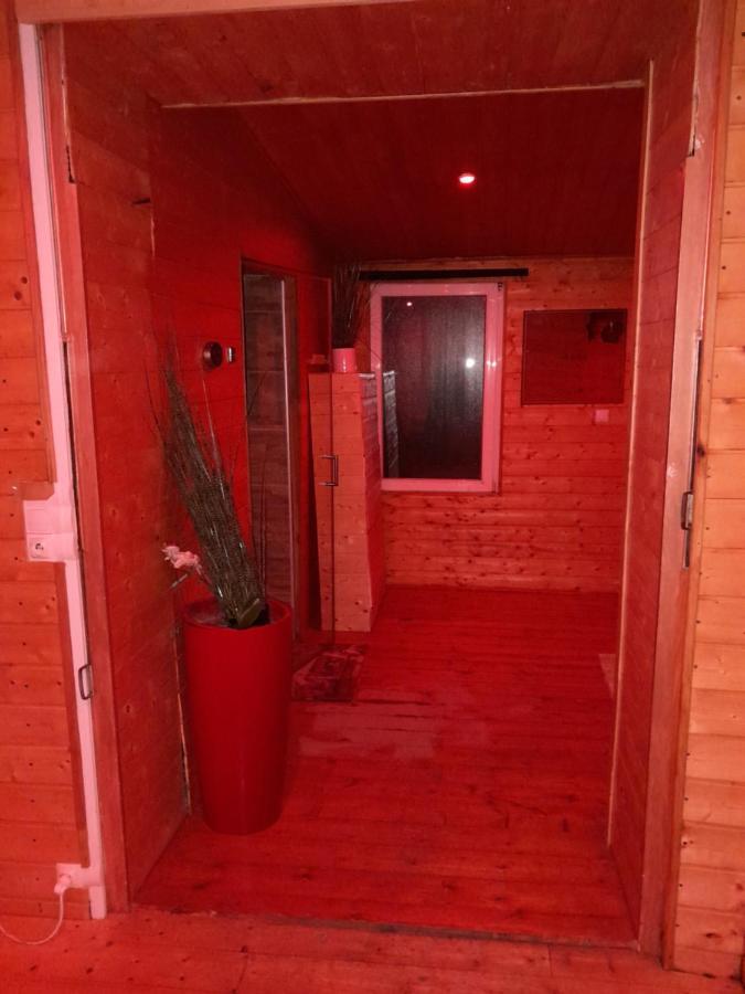 Condé-sur-Noireau Annexe Du Manoirヴィラ エクステリア 写真